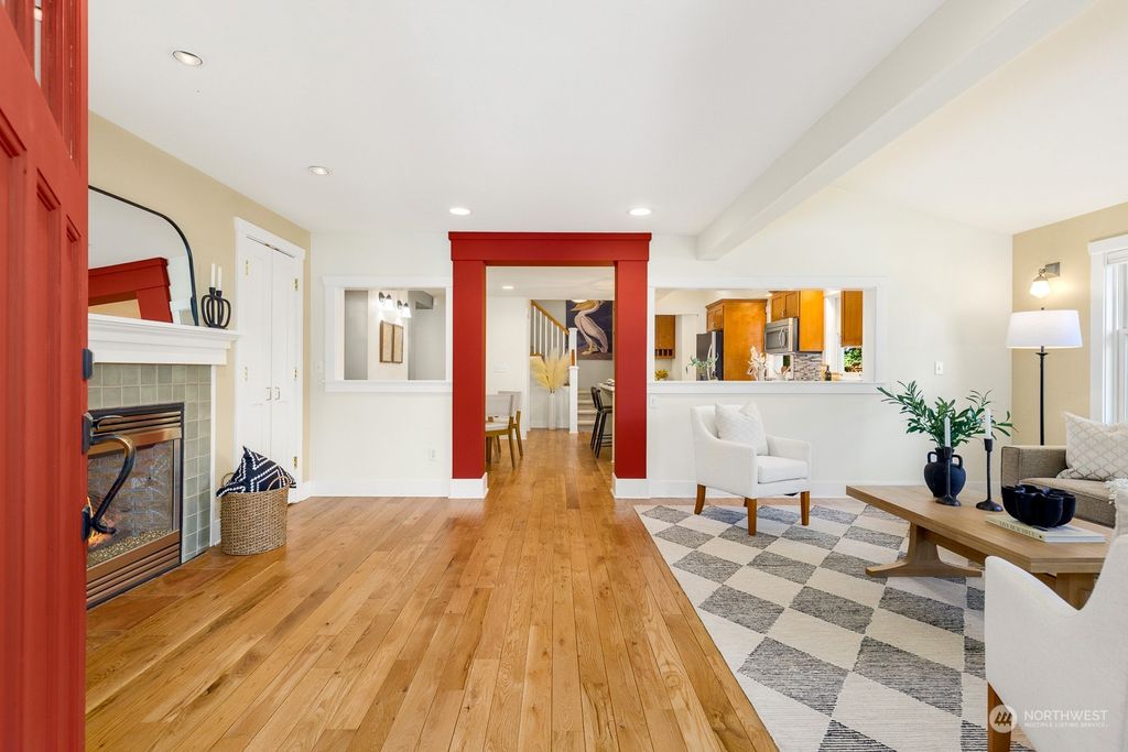 Photo of 1714 NE 92nd Street, Seattle, WA 98115 (MLS # 2267531)