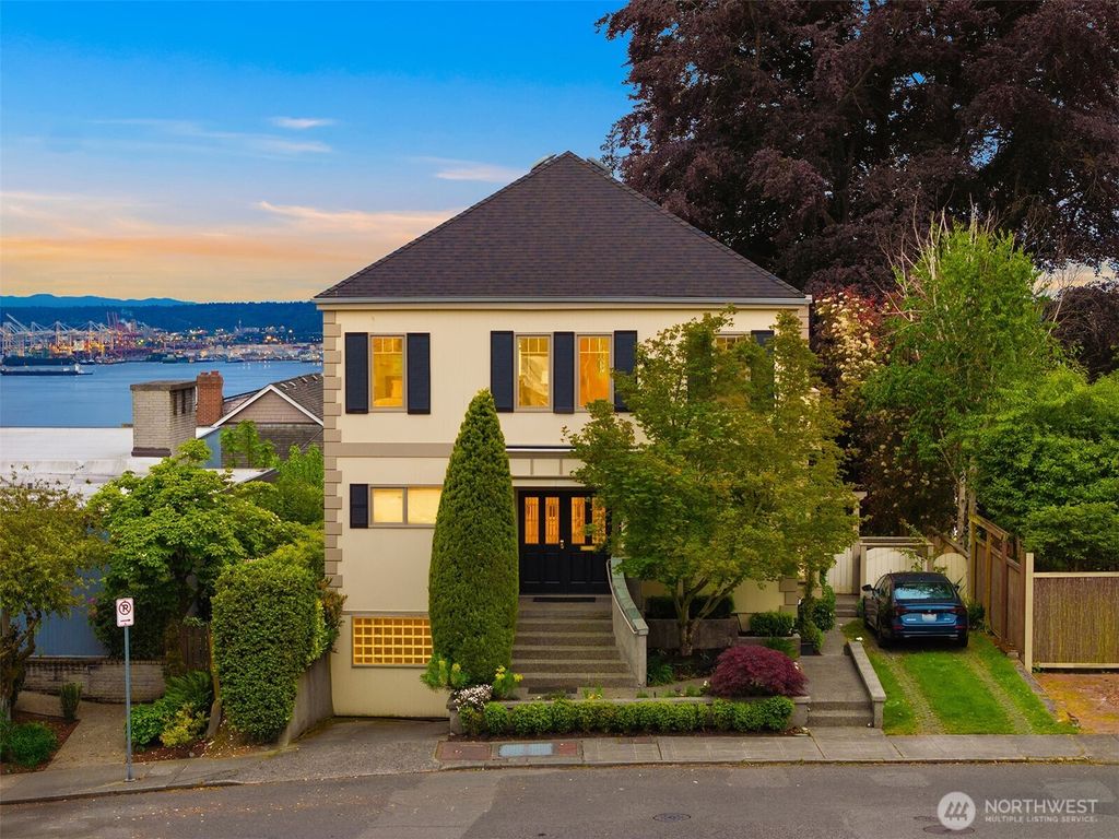 Photo of 525 W Prospect Street #A, Seattle, WA 98119 (MLS # 2430133)