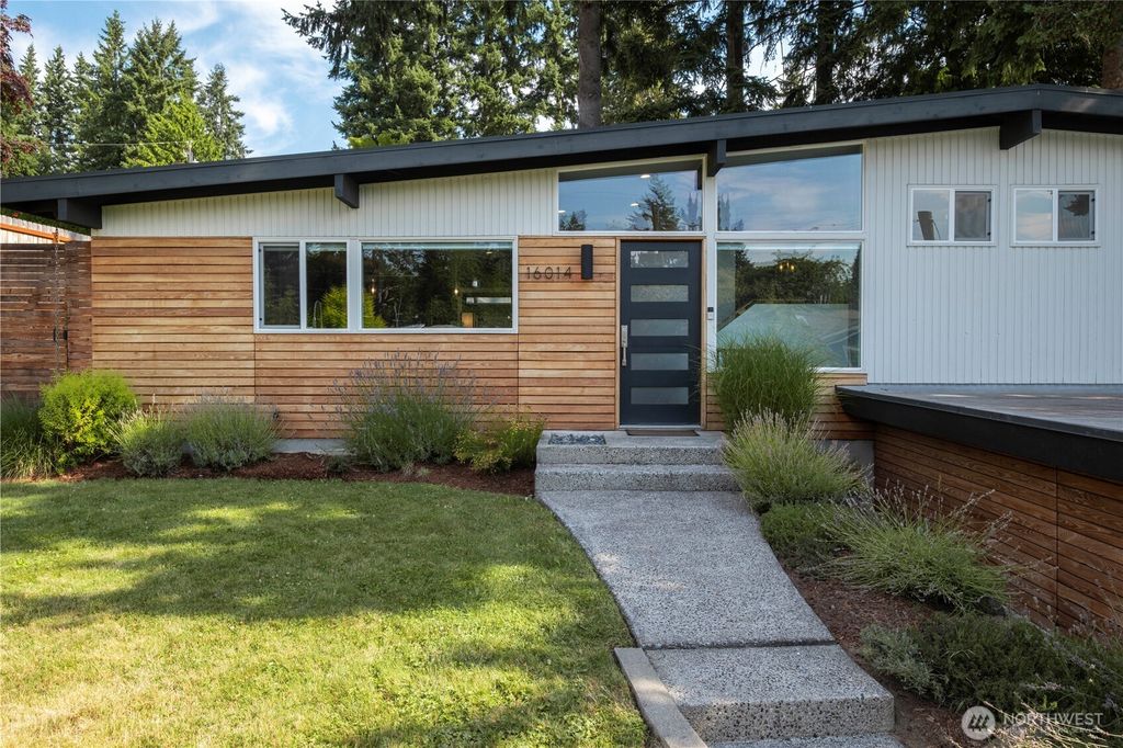 Photo of 16014 SE 8th Street, Bellevue, WA 98008 (MLS # 2416275)
