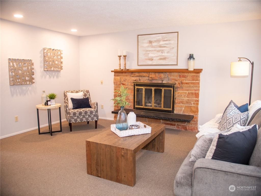 Photo of 31212 3rd Avenue SW, Federal Way, WA 98023 (MLS # 2006427)