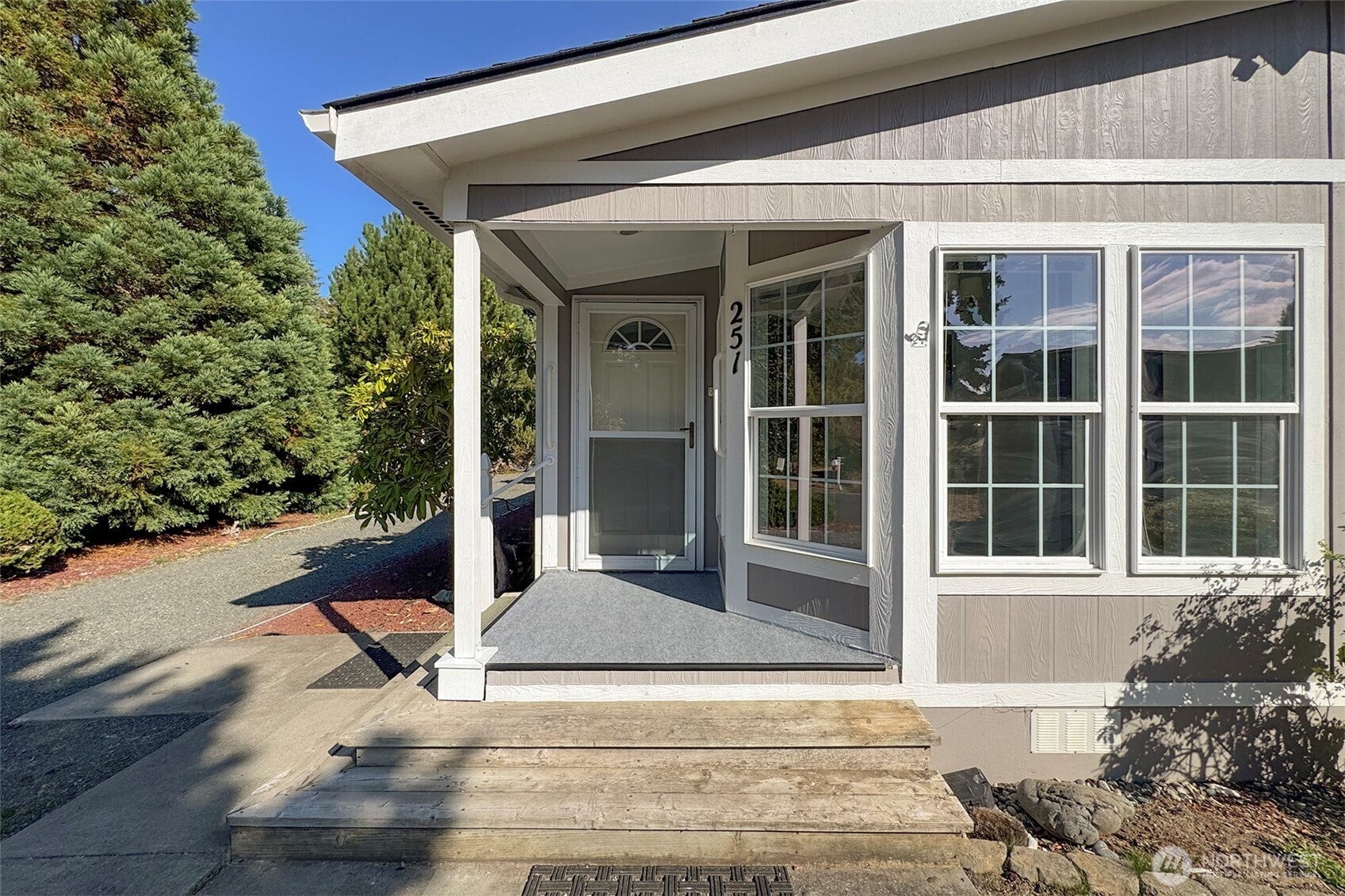 251 Heather Circle