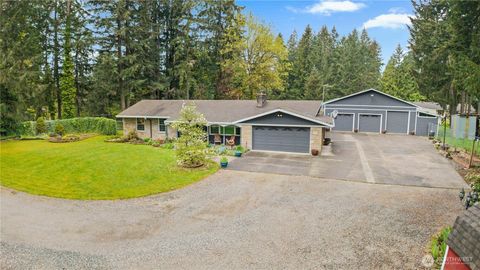 Photo of 17920 SE Lake Holm Road, Auburn, WA 98092 (MLS # 2515672)