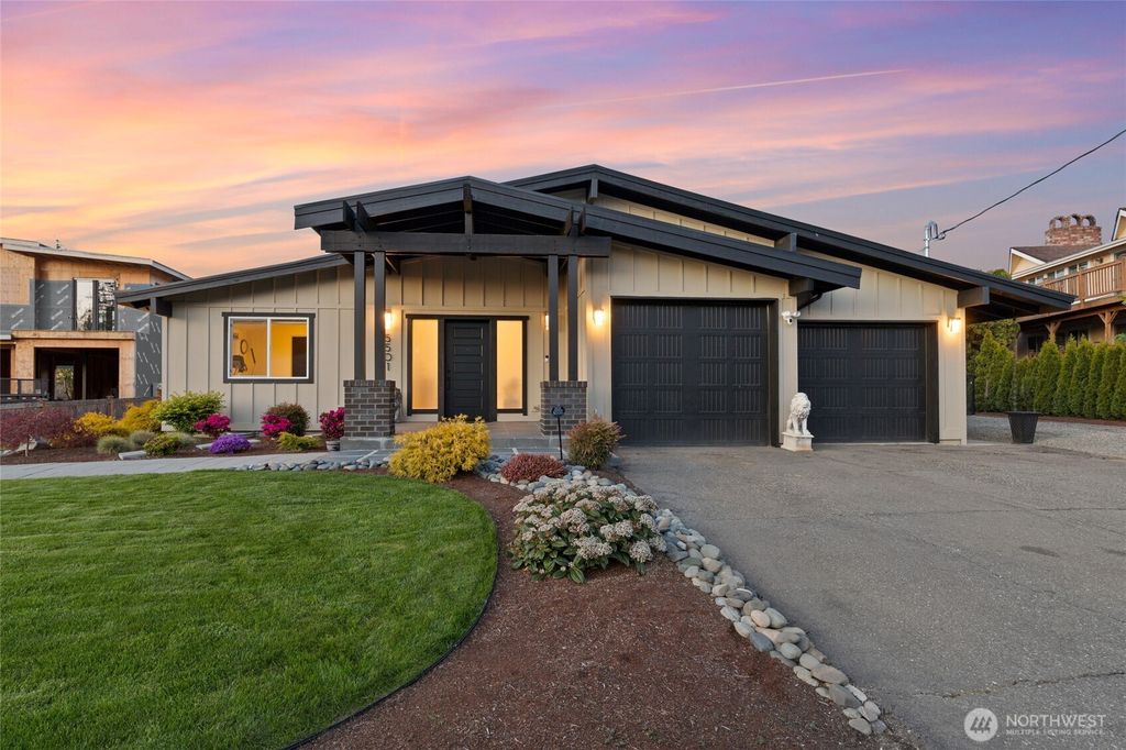 Photo of 5501 Sound Avenue, Everett, WA 98203 (MLS # 2363369)