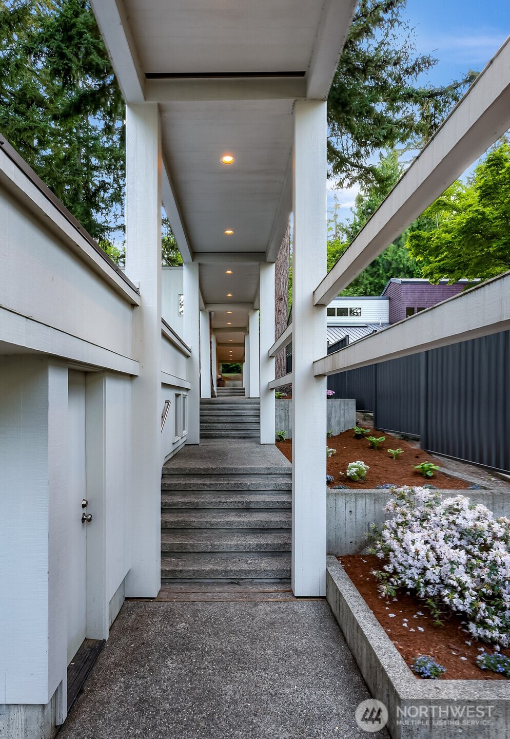 2261 W Lake Sammamish Parkway SE