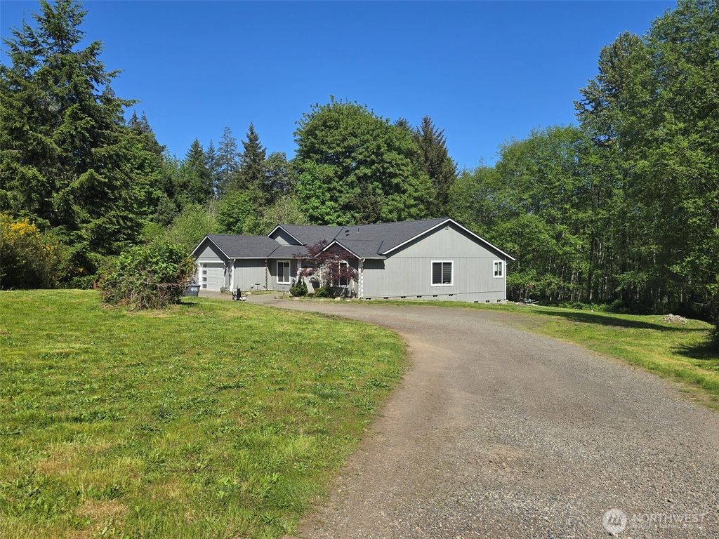 Photo of 6611 Crescent Beach rd Road NW, Vaughn, WA 98394 (MLS # 2521248)