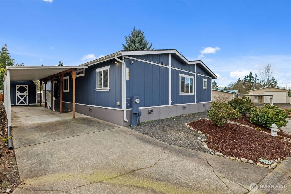 Photo of 12601 NE 197th Street, Bothell, WA 98011 (MLS # 2483910)
