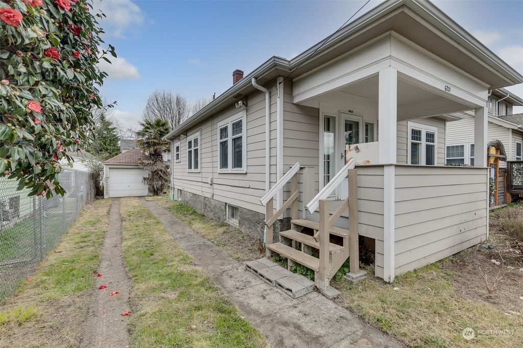 Photo of 6721 Ellis Avenue S, Seattle, WA 98108 (MLS # 2052344)