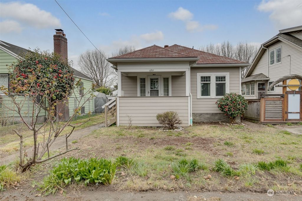 Photo of 6721 Ellis Avenue S, Seattle, WA 98108 (MLS # 2052344)