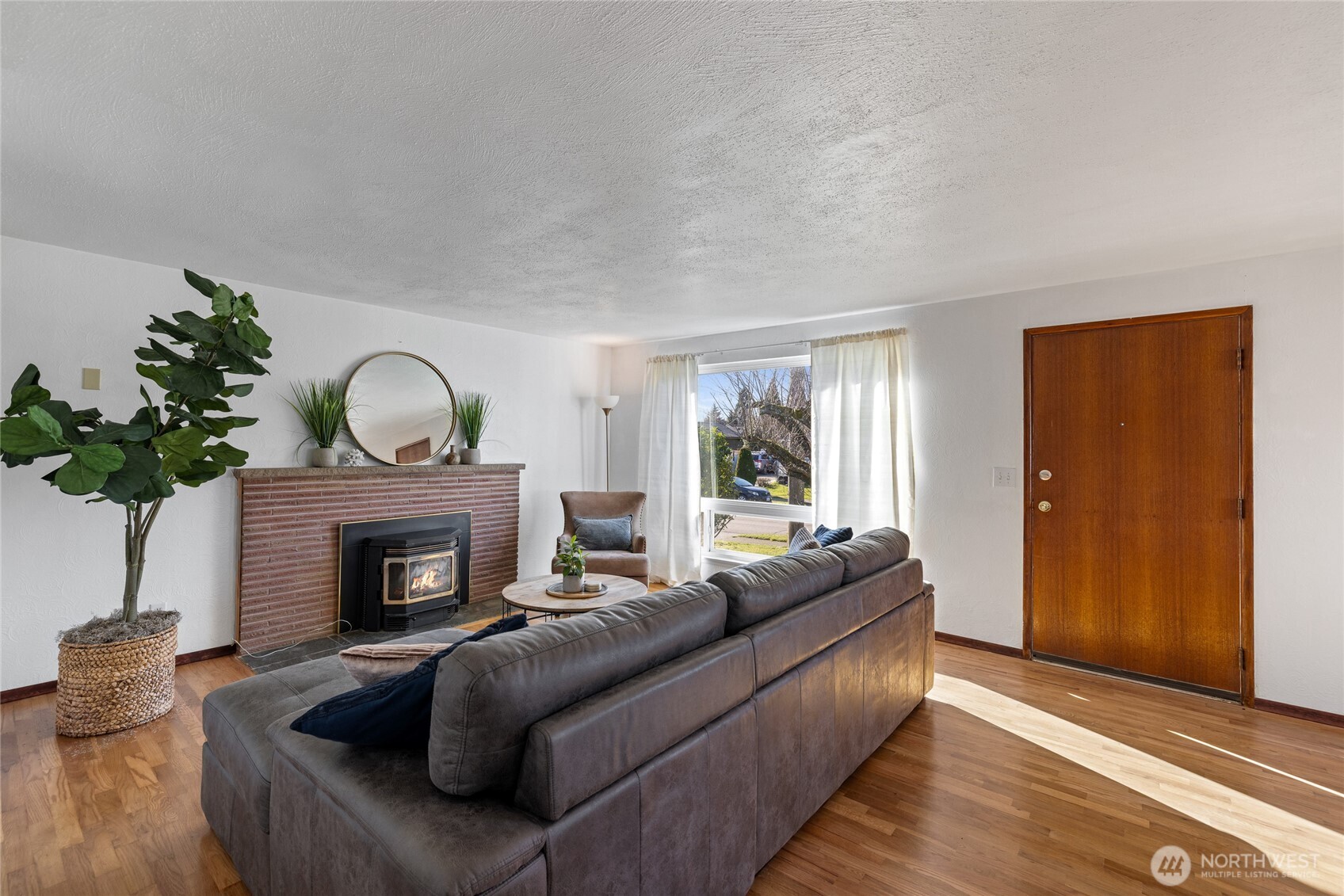 5001 S Cushman Avenue