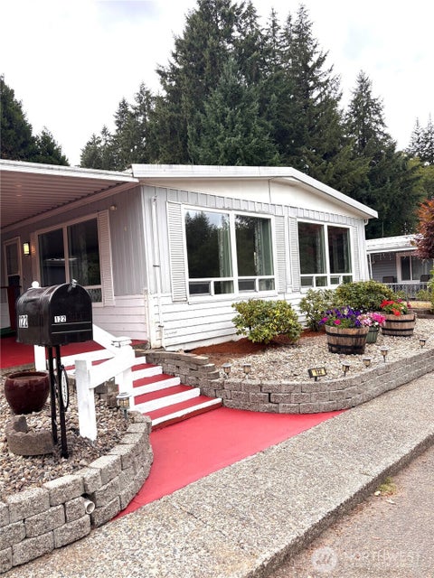 Photo of 930 Trosper Road SW #122, Tumwater, WA 98512 (MLS # 2581730)