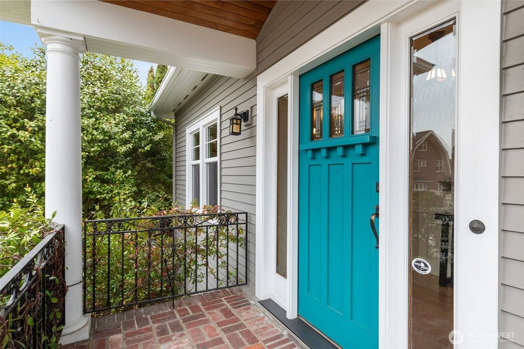 Photo of 3116 S Bayview Street, Seattle, WA 98144 (MLS # 2449451)