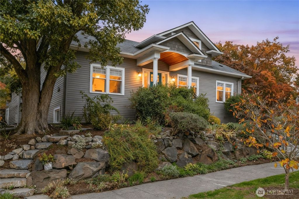 Photo of 3116 S Bayview Street, Seattle, WA 98144 (MLS # 2449451)