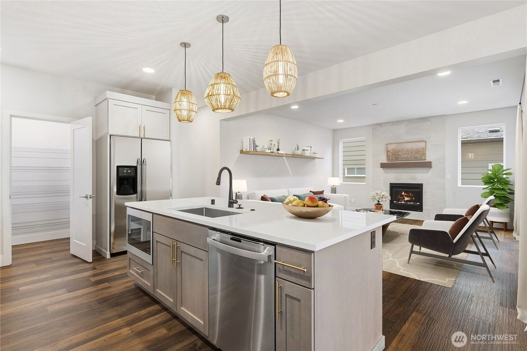 Photo of 22213 17th Avenue W, Lynnwood, WA 98036 (MLS # 2478944)