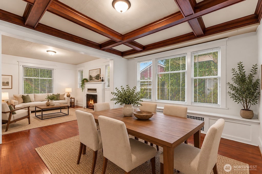 Photo of 108 NE 61st Street, Seattle, WA 98115 (MLS # 2590119)