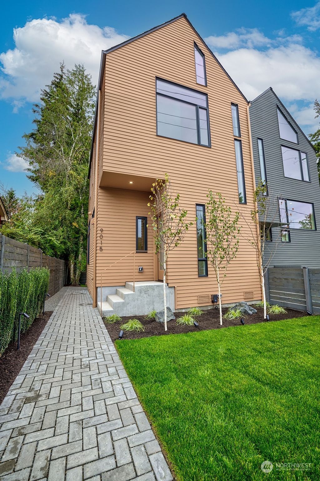 Photo of 9015 8th Avenue NE, Seattle, WA 98115 (MLS # 2297777)