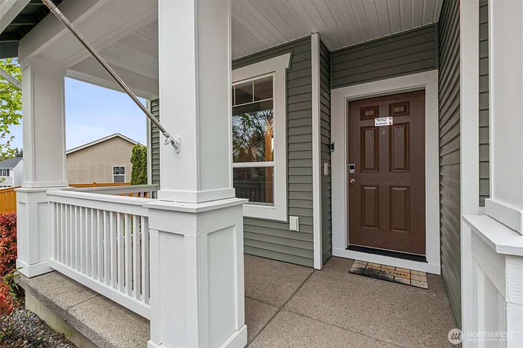 Photo of 1398 Ebbets Drive SW, Tumwater, WA 98512 (MLS # 2507294)