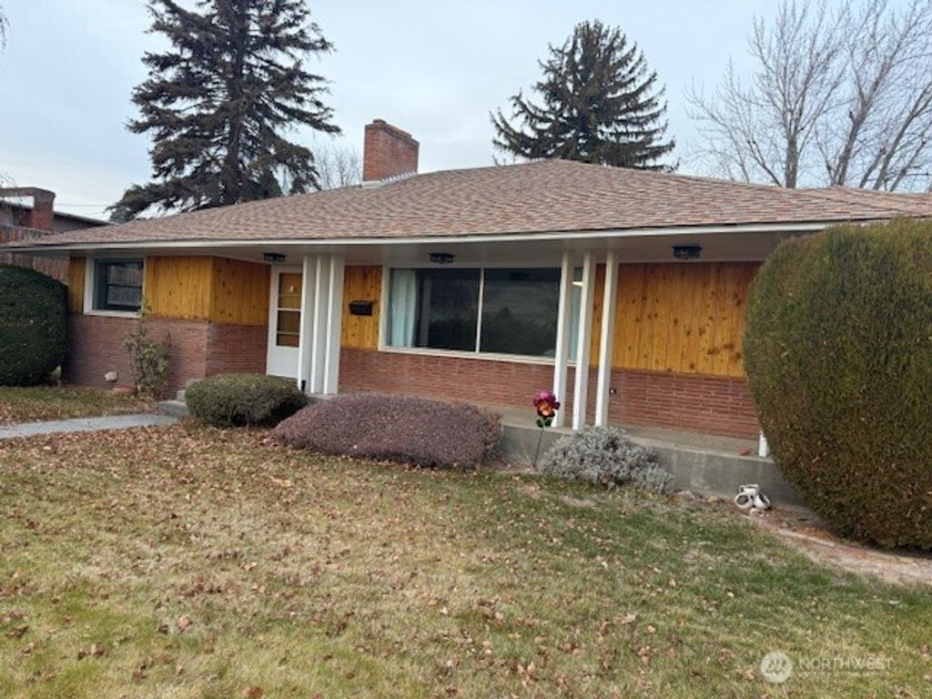 Photo of 324 Mocliff Road, Ephrata, WA 98823 (MLS # 2468062)