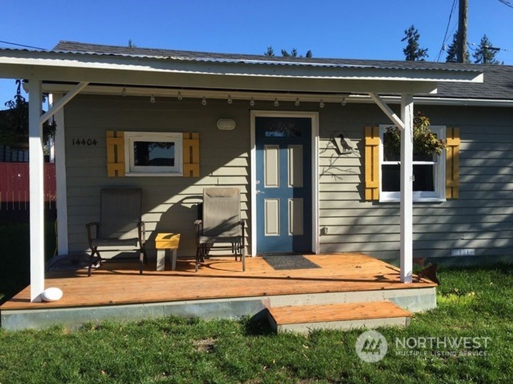Photo of 14404 5th Avenue S, Burien, WA 98168 (MLS # 2059480)