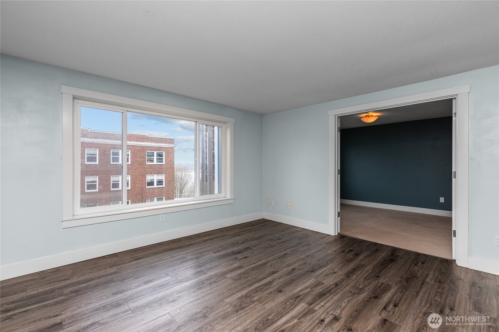 25 N Broadway 207