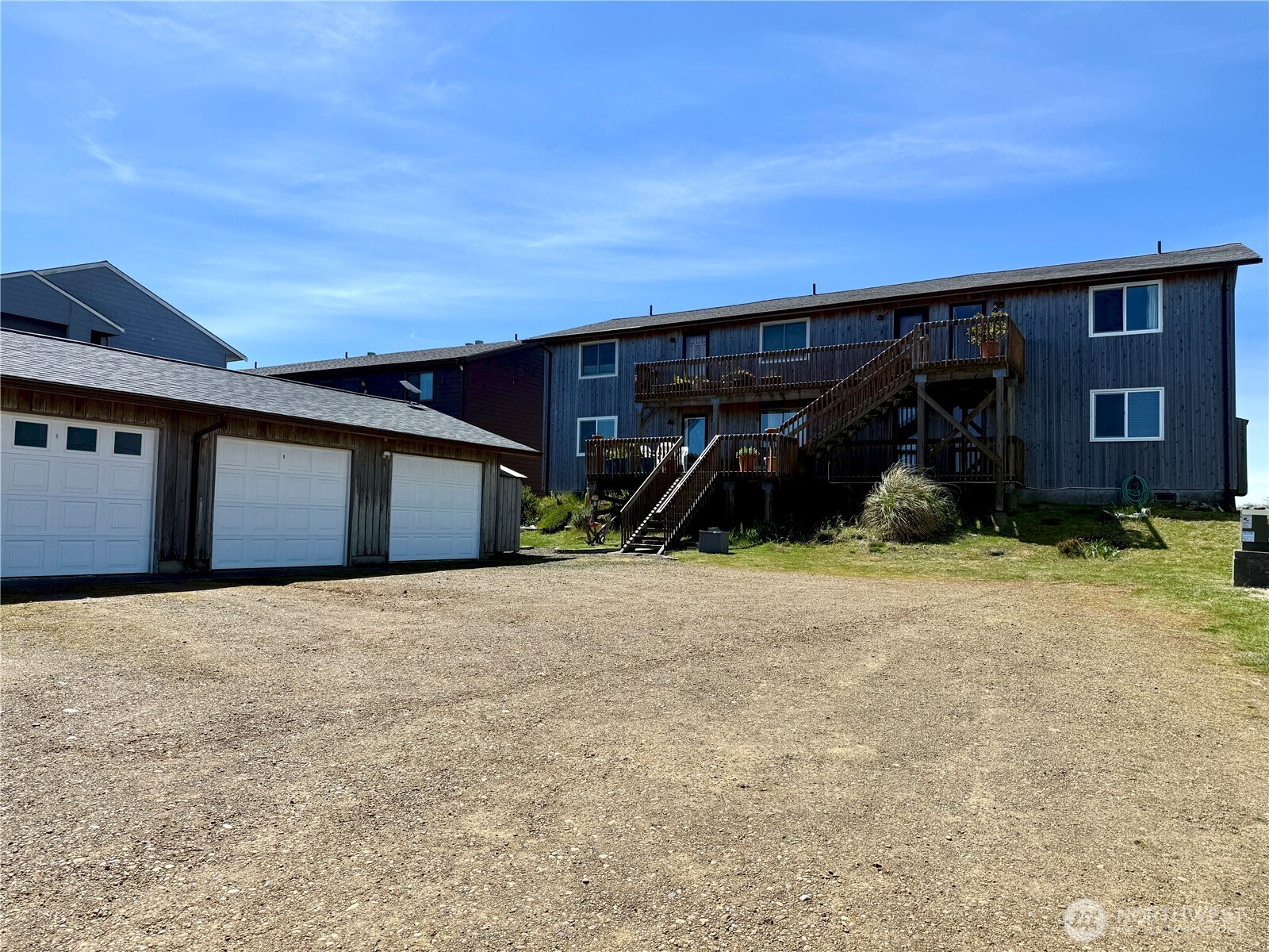 1311 Ocean Shores Boulevard SW 3