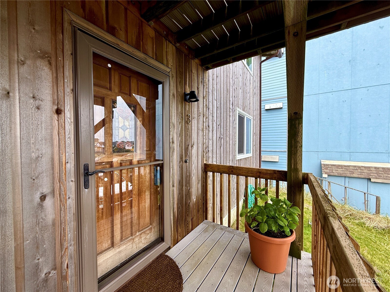 1311 Ocean Shores Boulevard SW 3