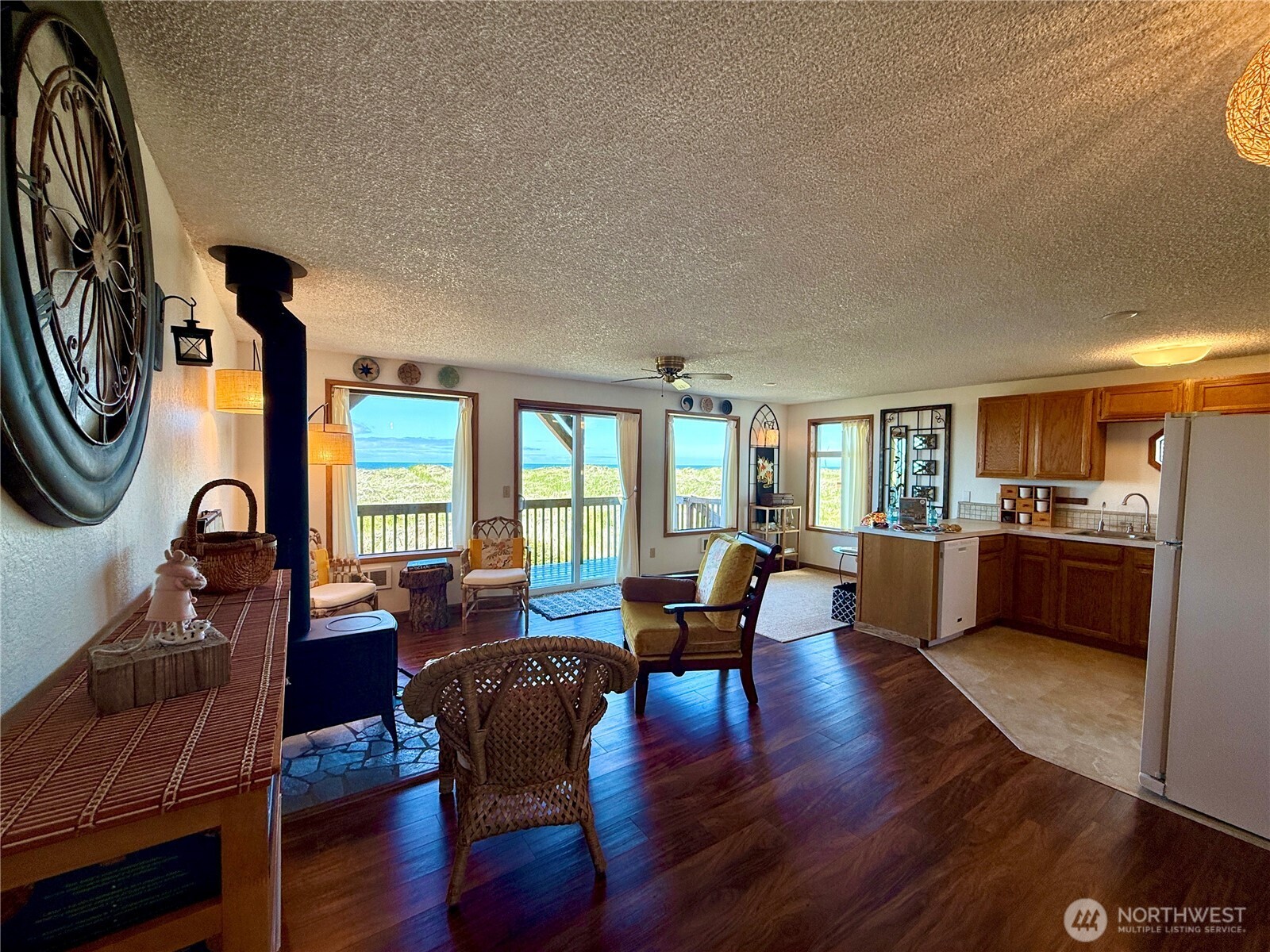 1311 Ocean Shores Boulevard SW 3