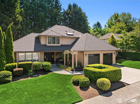 Photo of 4402 170th Court NE, Redmond, WA 98052 (MLS # 2557443)