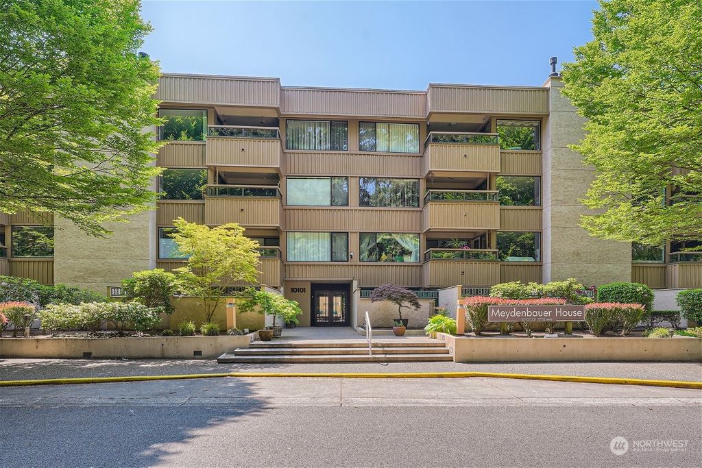 Photo of 10101 SE 3rd Street #105, Bellevue, WA 98004 (MLS # 2182547)