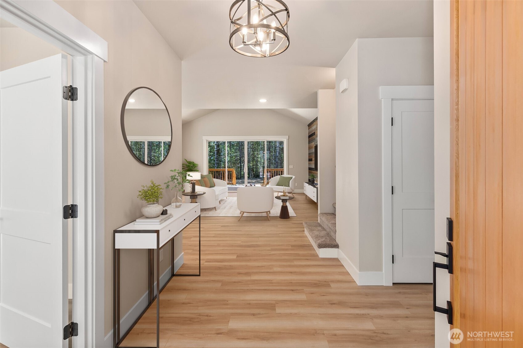 1620 E Mason Lake Road