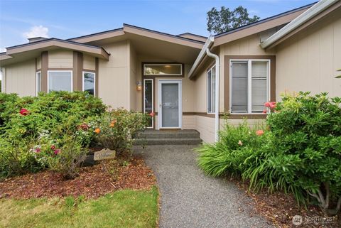 Photo of 8018 18th Lane SE, Lacey, WA 98503 (MLS # 2546465)