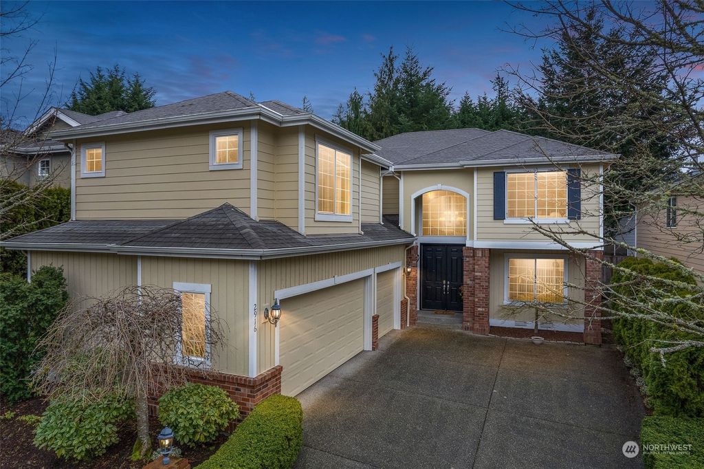 Photo of 2916 256th Court SE, Sammamish, WA 98075 (MLS # 2192939)