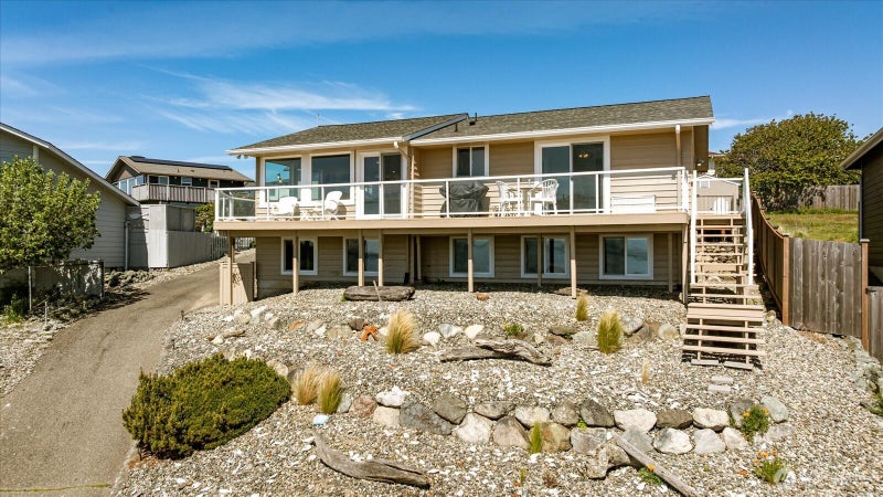 724 Hacienda Drive