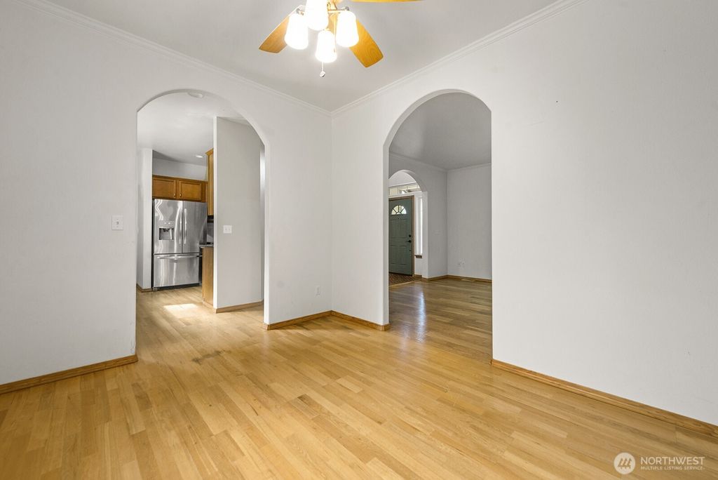 listing image 9367587449977172815