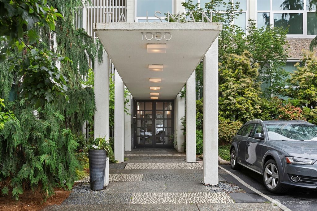 Photo of 1000 Union Street #305, Seattle, WA 98101 (MLS # 2386291)