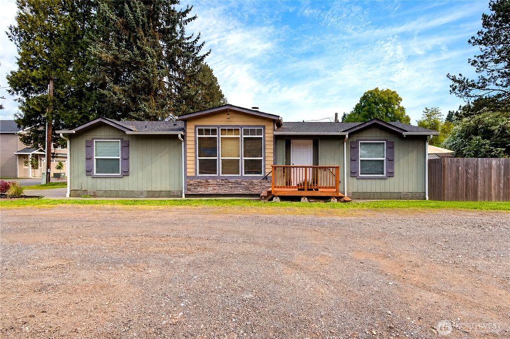 Photo of 4409 NE 12th Avenue, Vancouver, WA 98663 (MLS # 2512740)