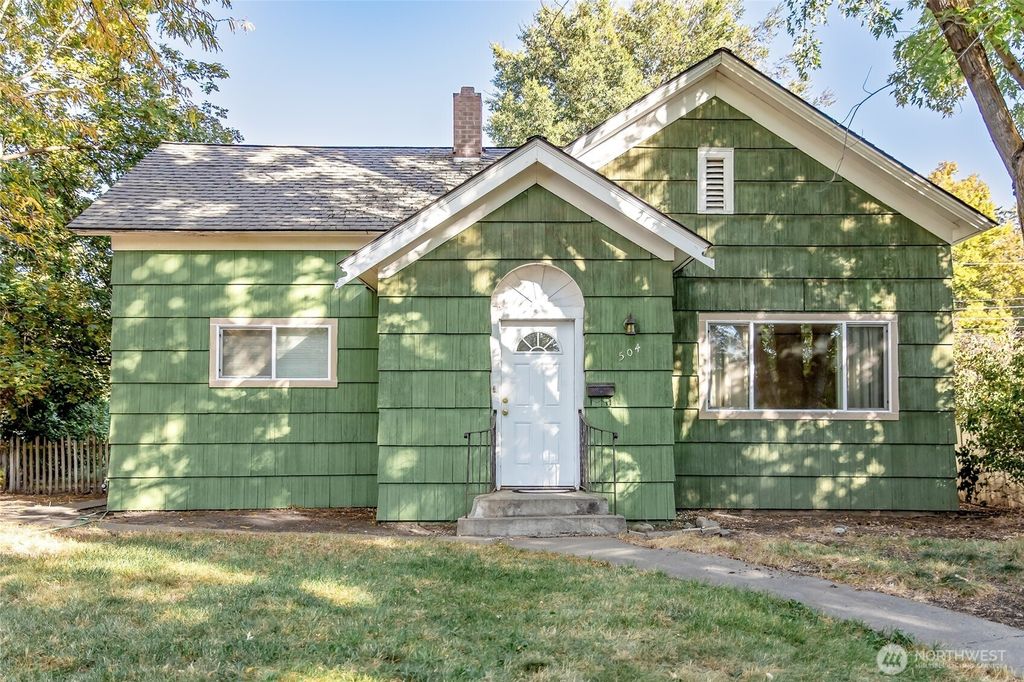 Photo of 504 504.5 N Sampson Street #1 &amp; 2, Ellensburg, WA 98926 (MLS # 2503082)