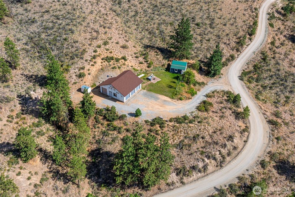 Photo of 1478 Lodge Pole Rd Road, Chelan, WA 98816 (MLS # 2513897)
