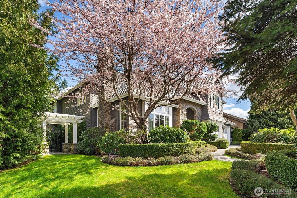 Photo of 2330 279th Drive SE, Sammamish, WA 98027 (MLS # 2496663)