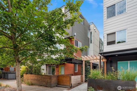 1623 14th Avenue E Seattle WA 98122