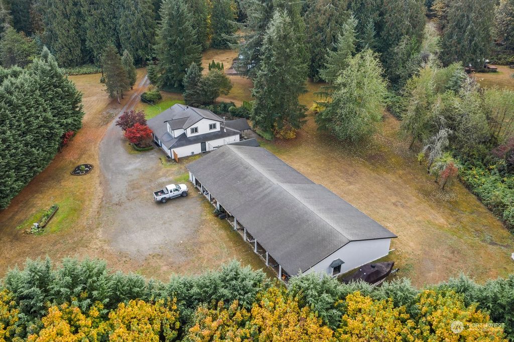 Photo of 29628 SE Issaquah-Fall City Road, Fall City, WA 98024 (MLS # 2011031)