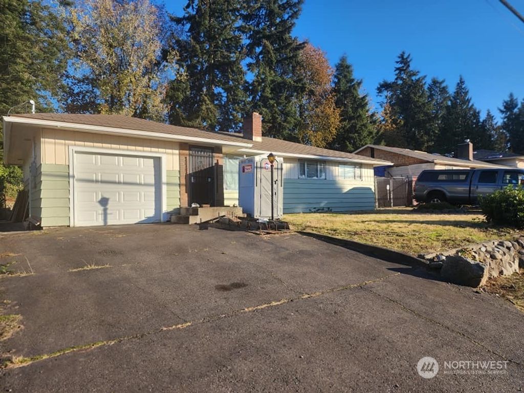 Photo of 20830 4th Avenue S, Des Moines, WA 98198 (MLS # 2016922)