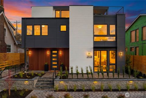 Photo of 2558 30th Avenue W, Seattle, WA 98199 (MLS # 2479317)