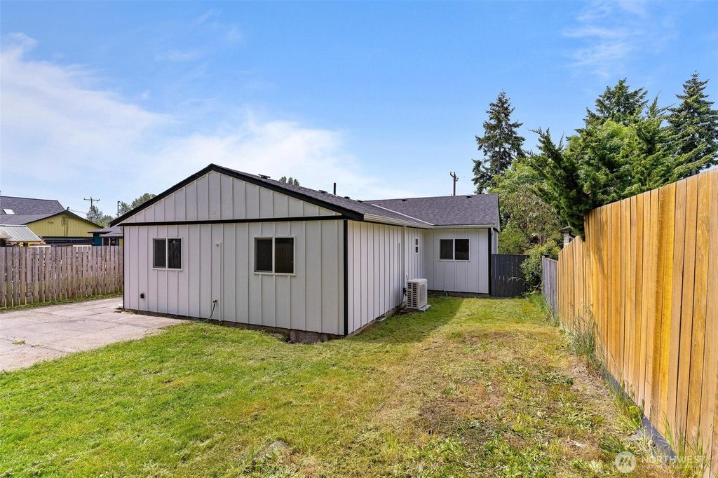 listing image 9362277844275828561