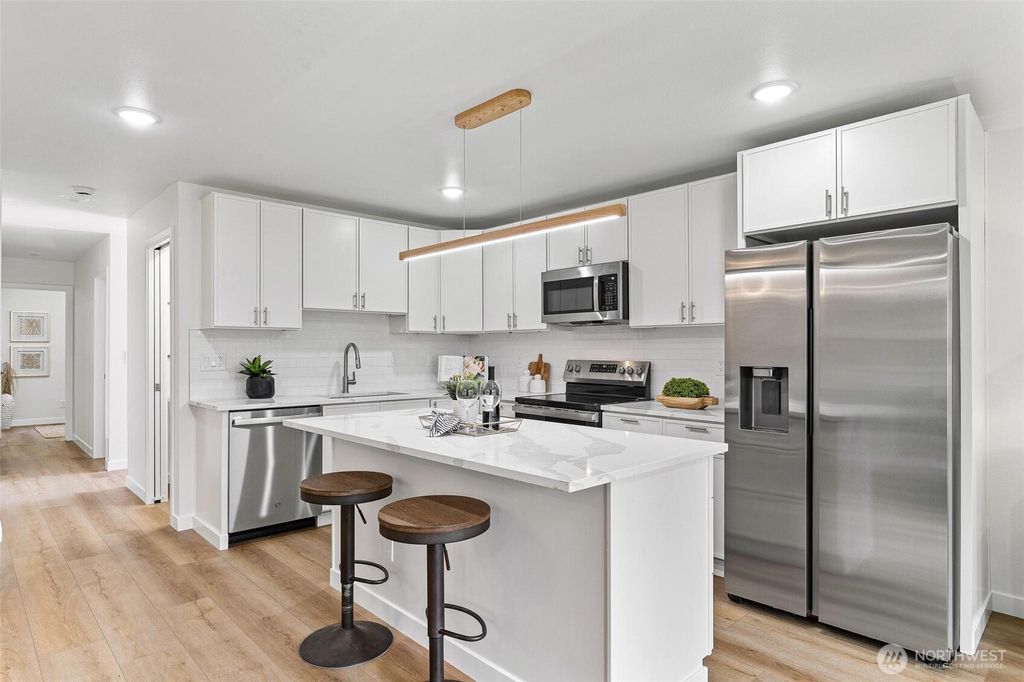 listing image 9364880459764060210