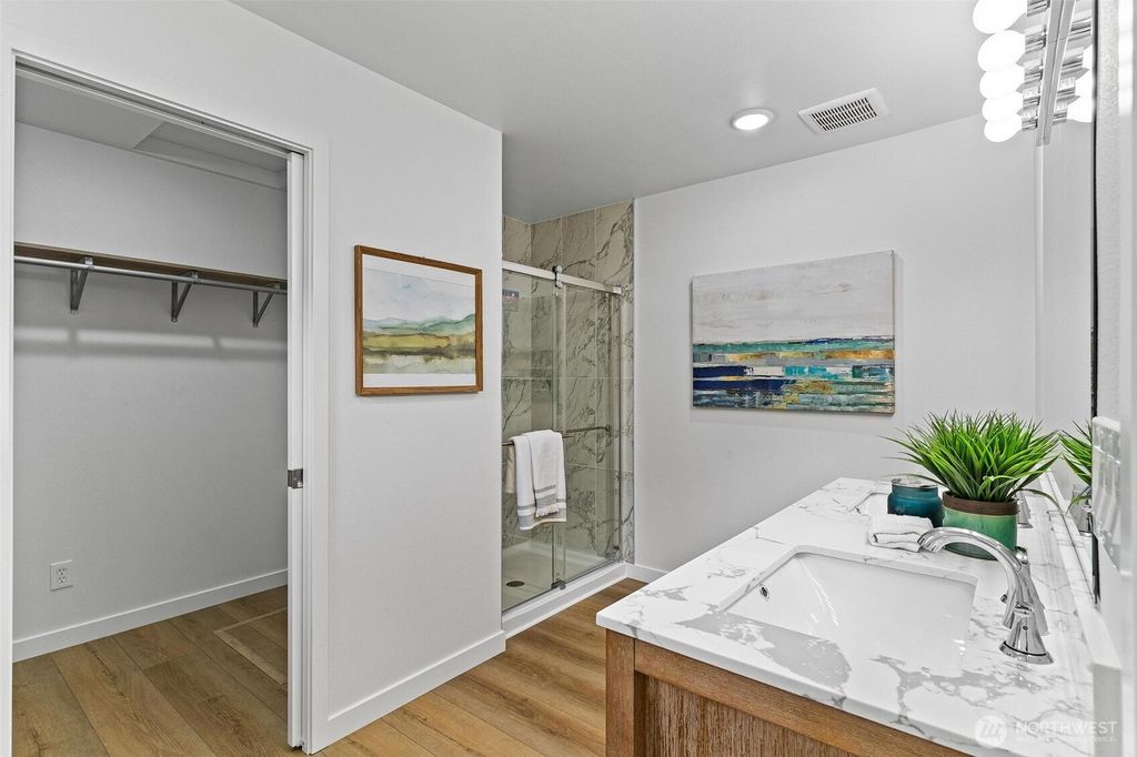 listing image 9361607011847514208