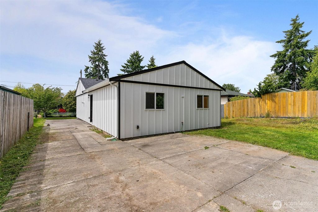 listing image 9362419468018321888