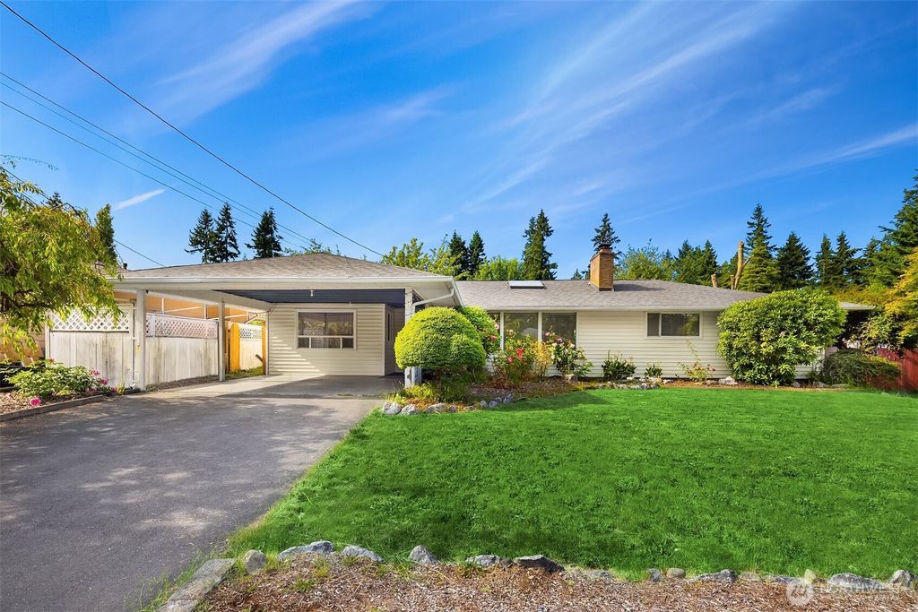 Photo of 6207 182nd Street SW, Lynnwood, WA 98037 (MLS # 2388216)