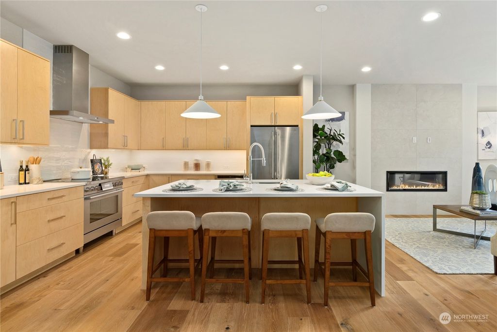 Photo of 9224 124th Avenue NE, Kirkland, WA 98033 (MLS # 2252502)