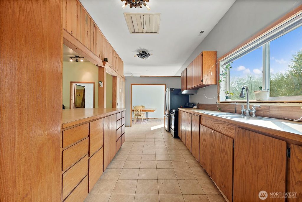 Photo of 10829 Olalla Valley Road SE, Olalla, WA 98359 (MLS # 2457459)