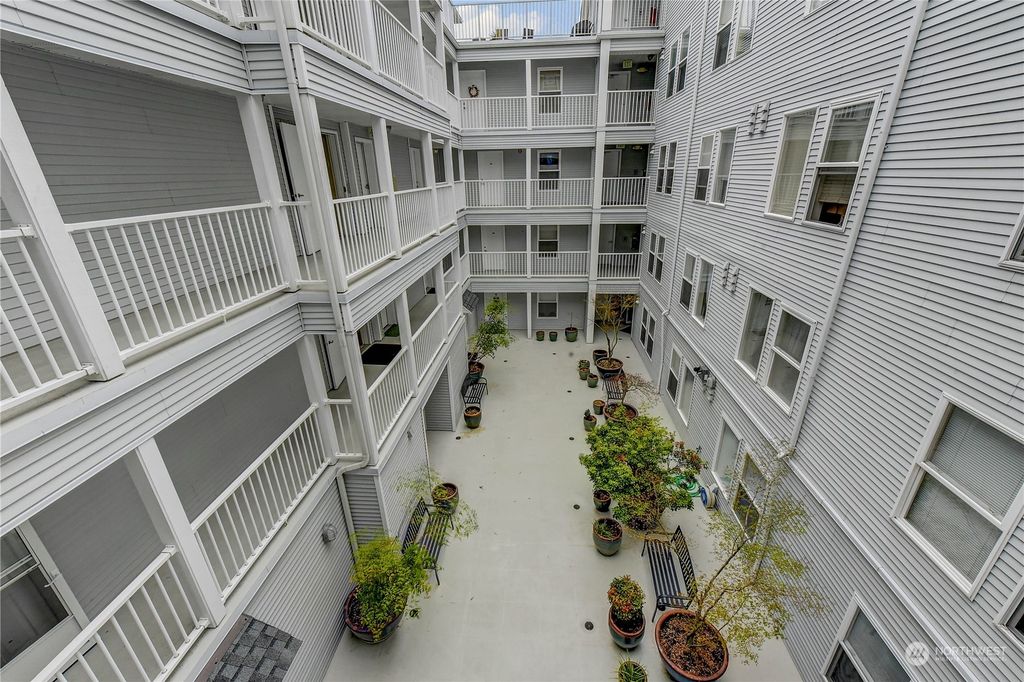Photo of 2522 Rucker Avenue #402, Everett, WA 98201 (MLS # 2061234)